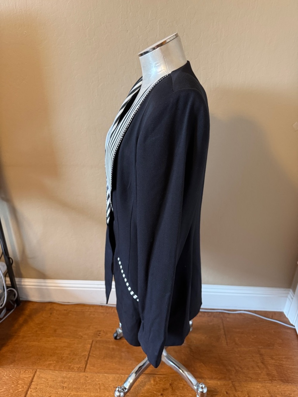 Criscione Vintage Cache 80s 90s Black Blazer Striped Contrast Lapel Rhinestone M - Picture 8 of 17